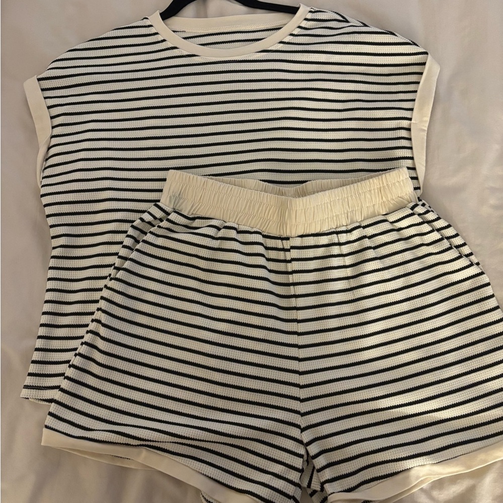 Striped Shortsleeve Top and Shorts Set